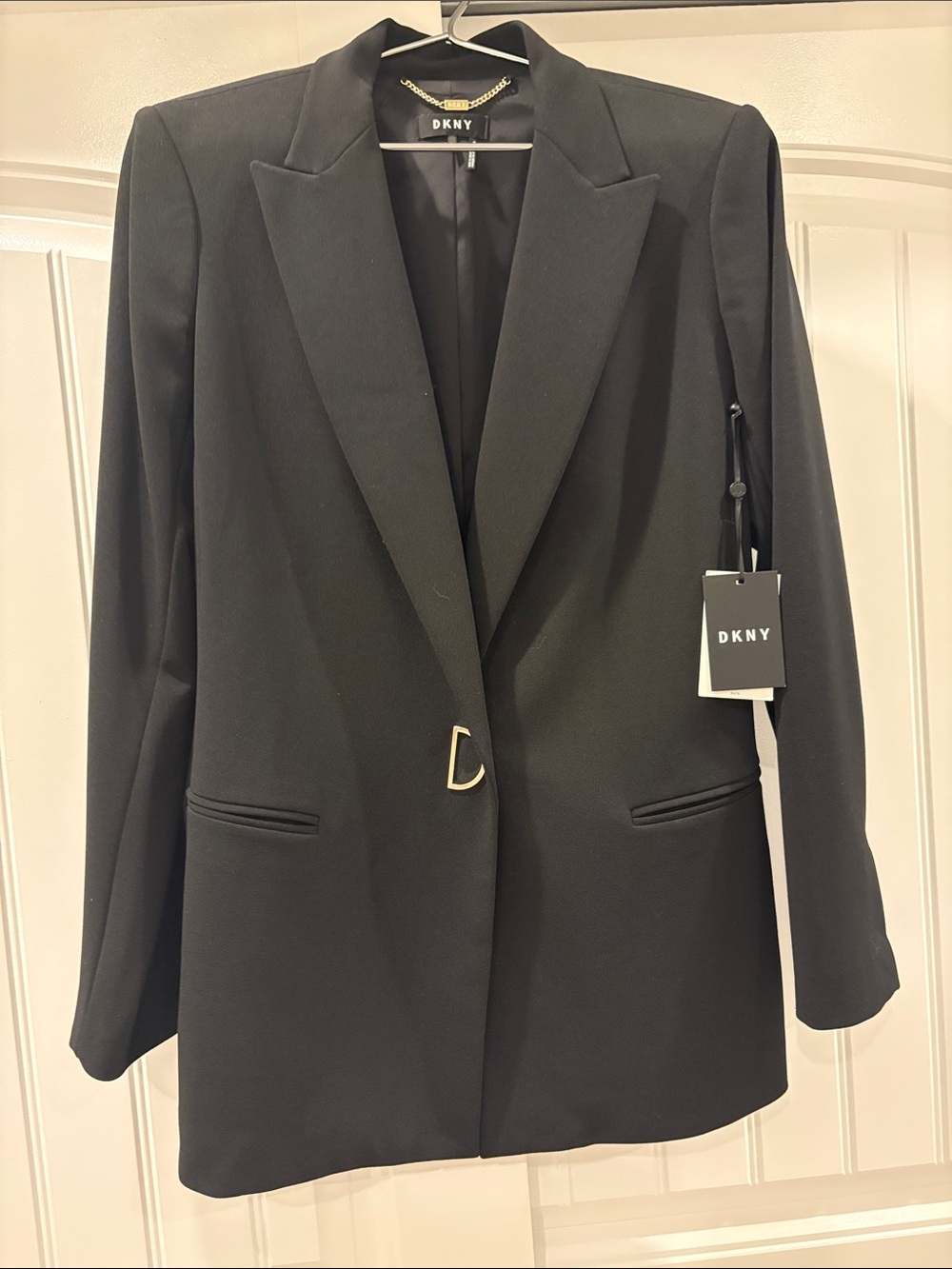 NWT DKNY Black Single-Button Notch-Lapel Blazer Jacket Lined Gold Accent 12
